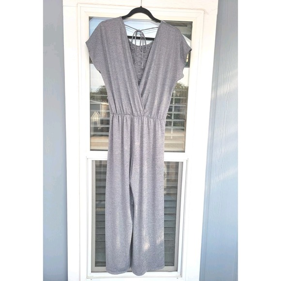 Women's Heather Gray Stretch Wide Leg Flowy Romper Jumpsuit L Business Casual - Picture 2 of 7
